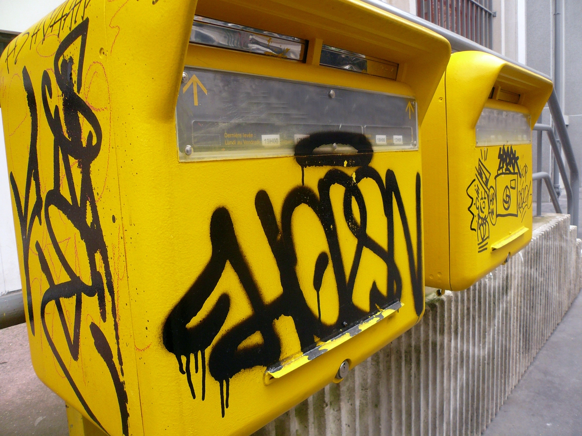 Nettoyant graffitis